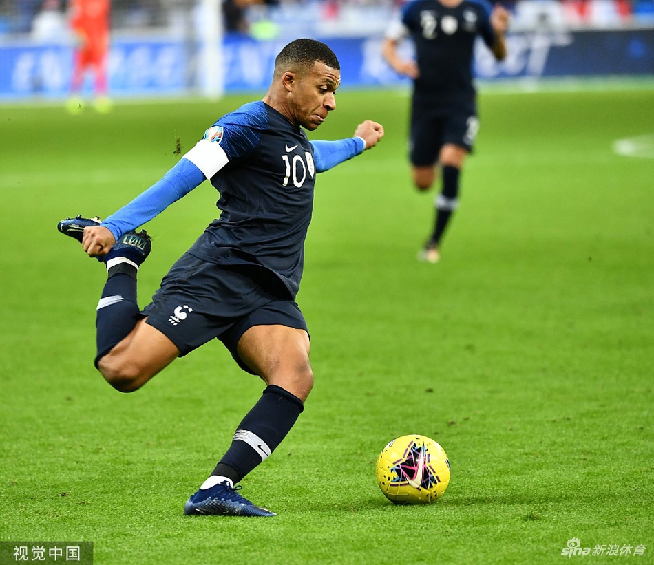 开云体育入口-欧预赛：摩尔多瓦队防守漏洞暴露，需改进战术